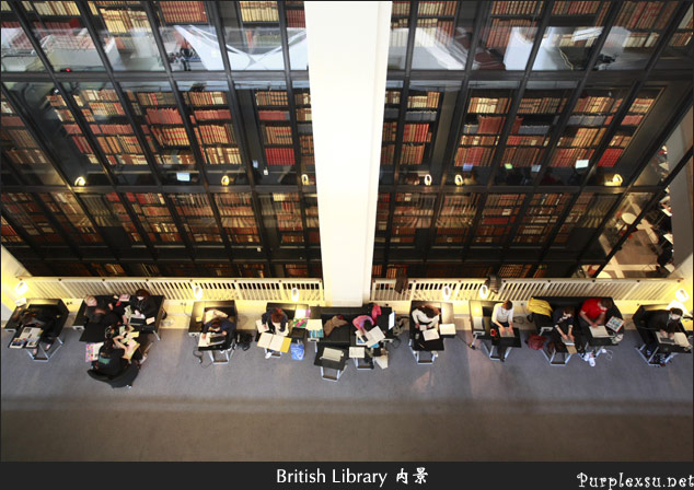 伦敦British Library（大英图书馆）的内景